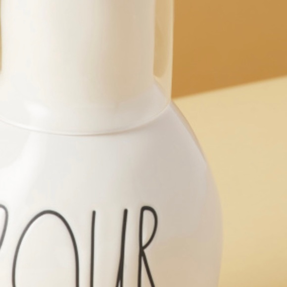 Rae Dunn water carafe set - Picture 7 of 7